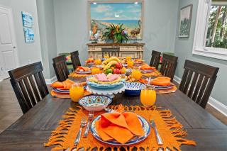 5BR Family Steps to Beach w Private Pool Spa & Game Room - 2