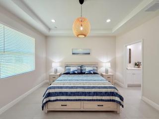 Modern 3BR Home Near Busch Gardens & Downtown - 8