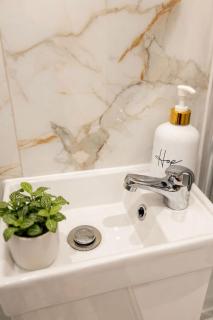 137 New Stylish Studio Richmond 30mins to Central London - 2