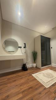 Signature Stay - Smart Entry - 3