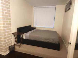 Charming Family friendly 2 Bedroom Townhouse in Downtown Vancouver - 5