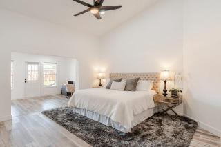 Luxury 6BR Estate Heated Pool Golf Cart to WEF - 4