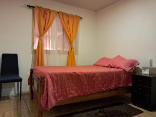 Alojamiento san Francisco de Asis -Casa equipada con estacionamiento 2 dormitorios 2 baños - 6