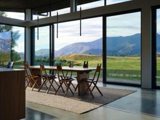 Harrier House - Luxury - Mountain Views - 2
