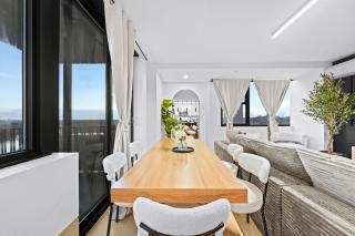 Luxury Oasis Near NYC Met life Sleeps 12 - 5