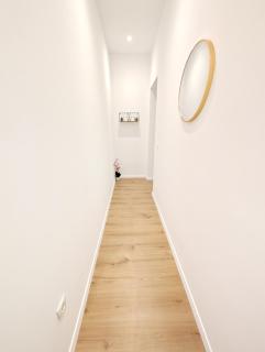 Comfortable Apartment for Group Stays - 4