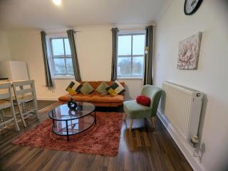 Modern 2BR City Center Apt Work and Family with Parking - 5