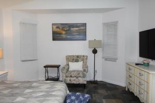Downtown Sarasota Retreat 4BR, 7 Beds, 2 BA - 5