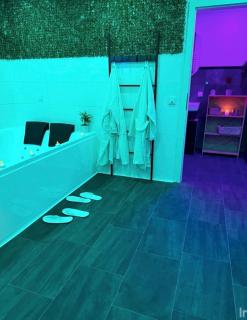 Wood Spa Wellness Suite mit Whirlpool & Sauna nahe Göttingen - Rosdorf - 4