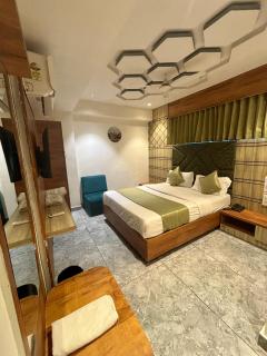 Purple Hotel - Science City Ahmedabad - 5