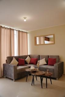 Huacachina House King Bed Room with Air Conditioning - 7