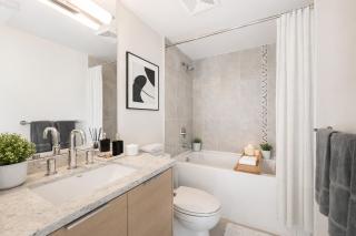 Stylish 1BR Condo Near Yaletown and City Centre - 1