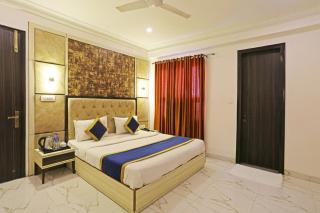 Hotel Deluxe Residency - 5