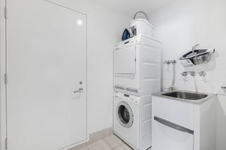 Hiltons Ocean Crown 49 - 6