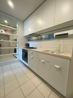 2BedApt near Market College MelCentral - 5