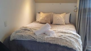 Remarkable studio,close to airport - 7