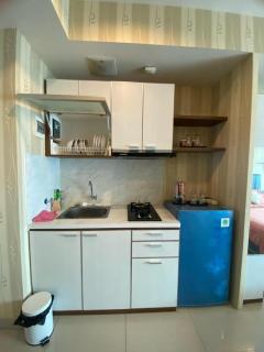 Apartemen Grand Kamala Lagoon by Michi Room - 6