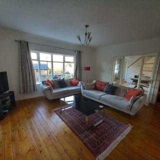 Beautiful, Large, 4 double bedroom home in a quiet conservation area, Sleeps 8, Free parking, - 3