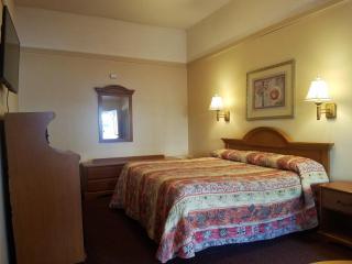 Travelers Lodge - Atco - 4