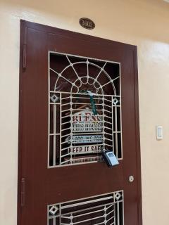 2 Bedroom Apartment with Paid Parking near US Embassy, SLEC, Robinsons Manila - 6