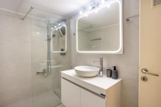 Elegant Garden Apartment Walk to Kalamata Center 2BR - 6