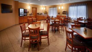 Best Western Holiday Manor - 6
