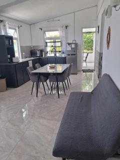 Ô Bercail du Sud-Hibiscus chez Jeannette - 9