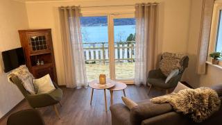 The Yellow House - Nordic Horn -  - 9