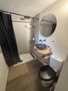 Maison flanc de coteau - 8