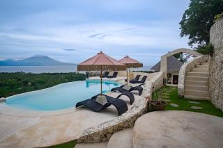 Penida View Village - Infinity pool & Volcano View - 1