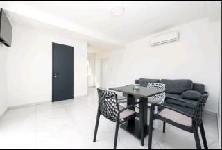 Royal Apartments - 7