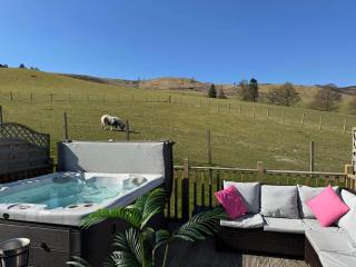 The Farmers den lodge at River Garry Lodges - 4