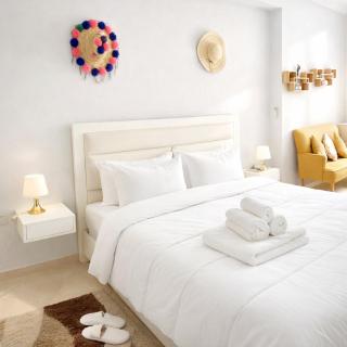 Chic-Top Amenity &Located in the center - 2 Bedrooms Apartment - 5