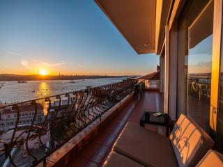 Stay Beyond The Bosphorus #3 - 3