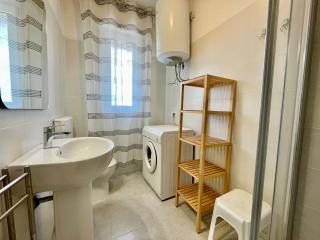 Recently renovated accommodation near the sea - 6