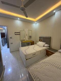 Luxury Sea View Apartment in a Prime Location - 7