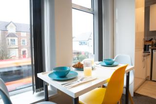 Spacious 2-Bedroom Apartment near Cardiff City Centre - 7