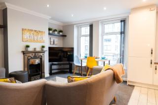 Spacious 2-Bedroom Apartment near Cardiff City Centre - 0