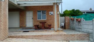 The Goose Nest - Struisbaai - 9