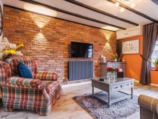 Y Bwythyn - Lovely cottage in village of Spittal - 3