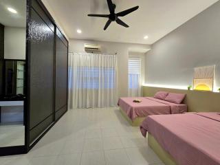 Spacious Cozy Homestay for Families & Groups BATU PAHAT - 9