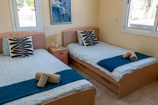 Villa Home & Poetry - 4