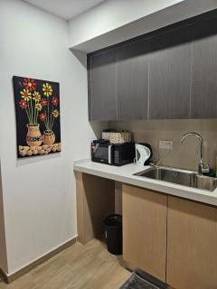 Executive Nairobi Modern 1BR, 20 min to the JKIA Airport, Pool & Gym, Park - 4