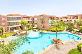 Luxurious pearl with terrace overlooking pool, parking - 5