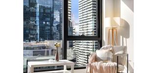 Luxe Sky High 2 Bedroom CBD Apartment with Pool Gym Spa and Views - 8