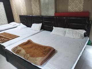 Shri Krishna Guest House - 6