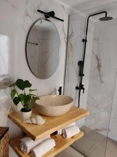 Vrahakia Apartment 2 in Marina Galatas - 3