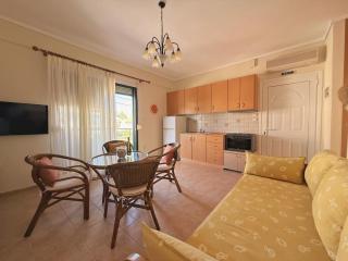 Angelika Beach Front Apartment in Polychrono - 3