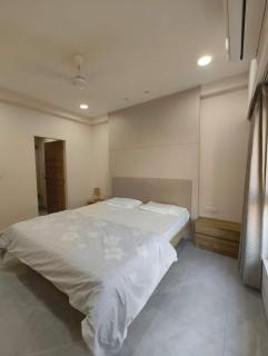 Aarya's Paradise Near Sarabhai Complex, Alkapuri - 2