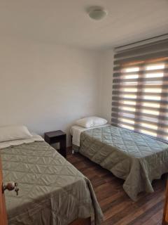 Casa con piscina en parcela - 4